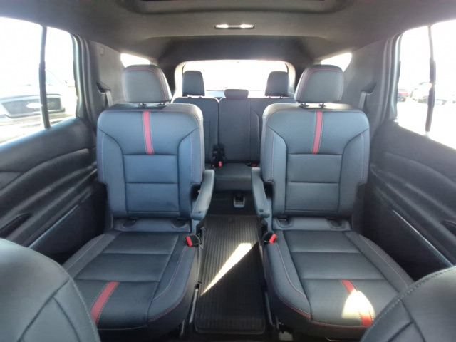 Used 2024 Chevrolet Traverse RS AWD/4WD image 24