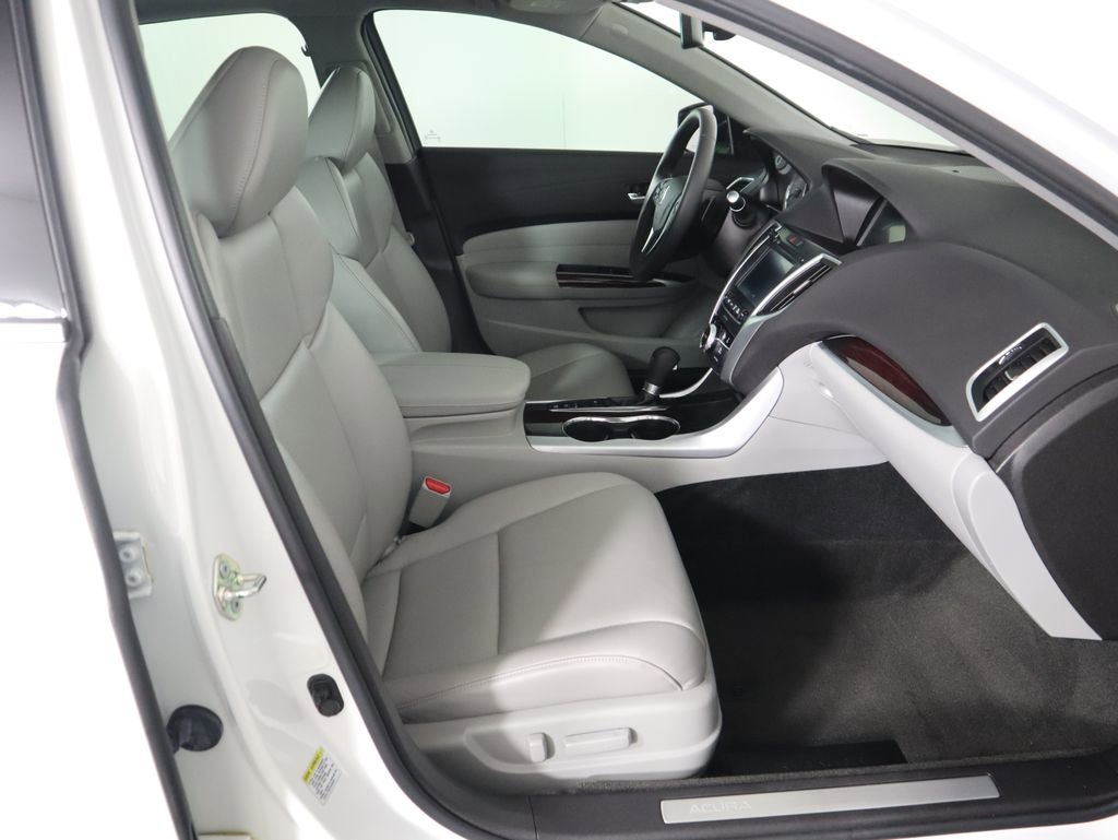 Used 2015 Acura TLX w/ Technology Package image 20