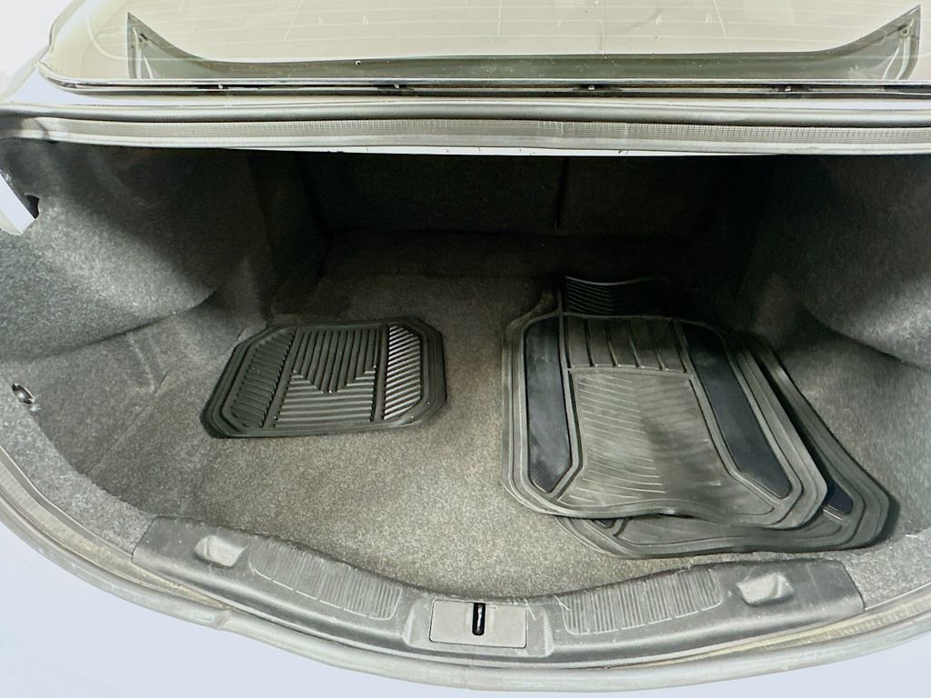 Used 2020 Ford Fusion SE w/ Equipment Group 151A image 24