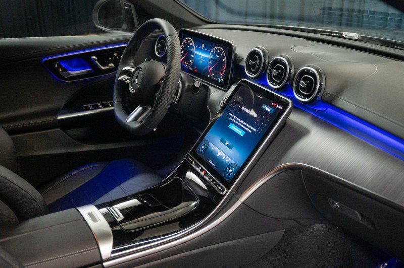 New 2026 Mercedes-Benz C 300 4MATIC Sedan image 16