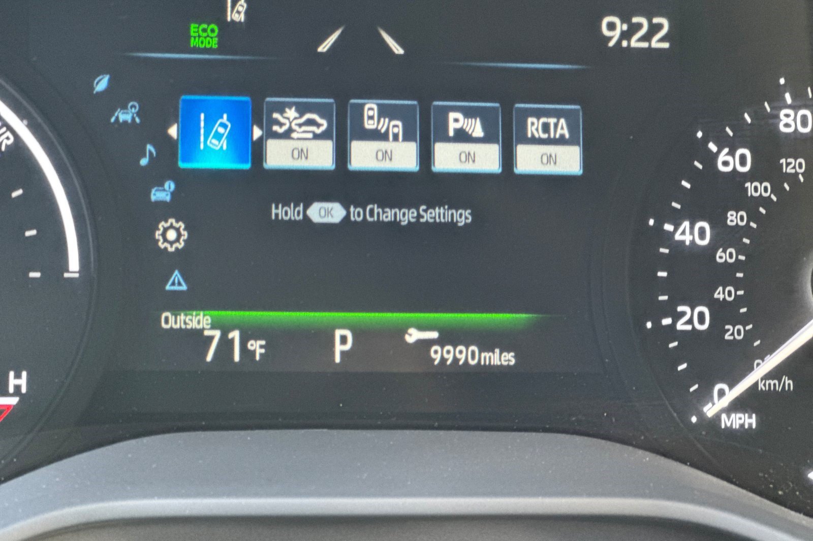 Used 2025 Toyota Sienna XLE FWD image 23