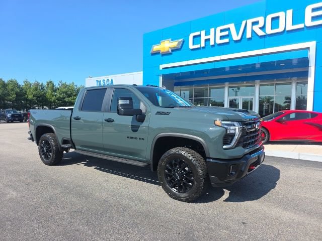 New 2026 Chevrolet Silverado 2500 LT w/ Trail Boss Package