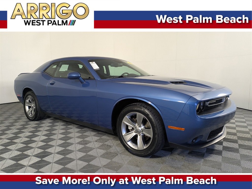 Certified 2022 Dodge Challenger SXT