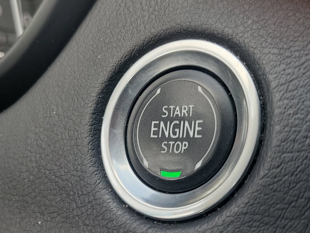Used 2023 Cadillac XT4 Sport FWD image 35