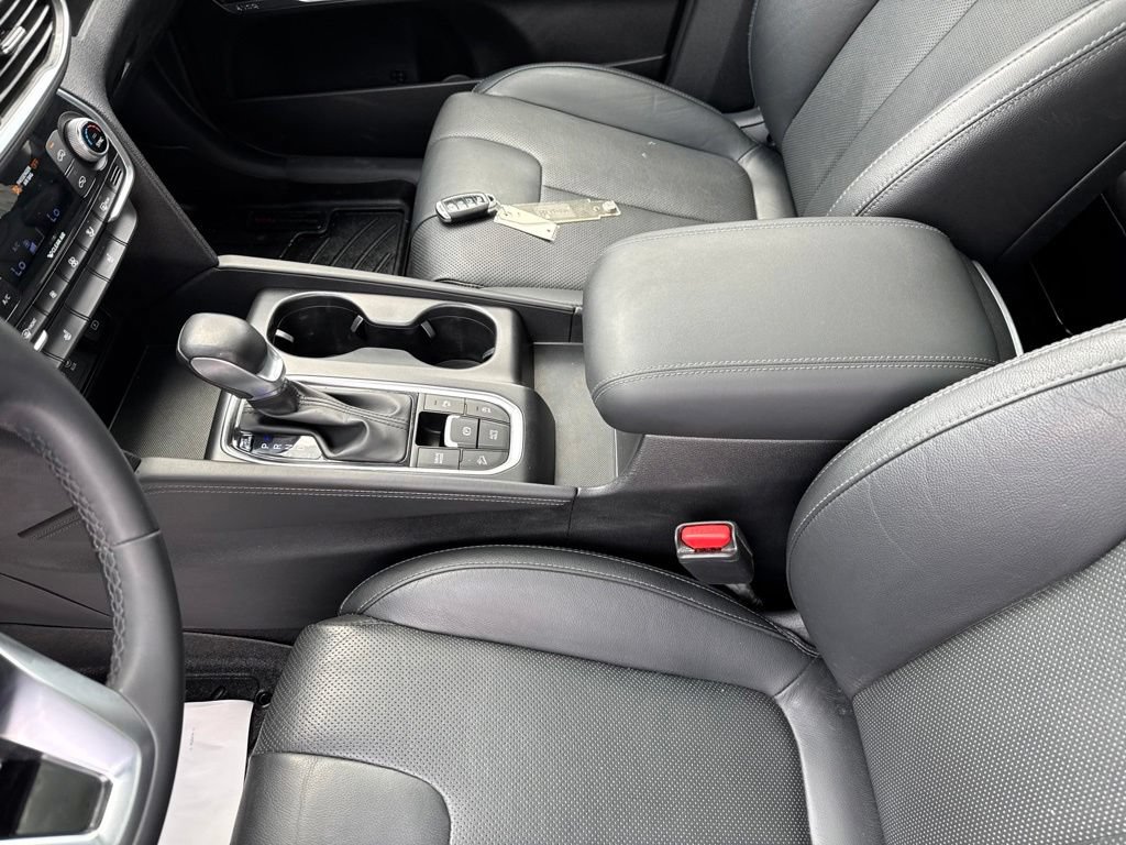 Used 2019 Hyundai Santa Fe Limited AWD/4WD image 29
