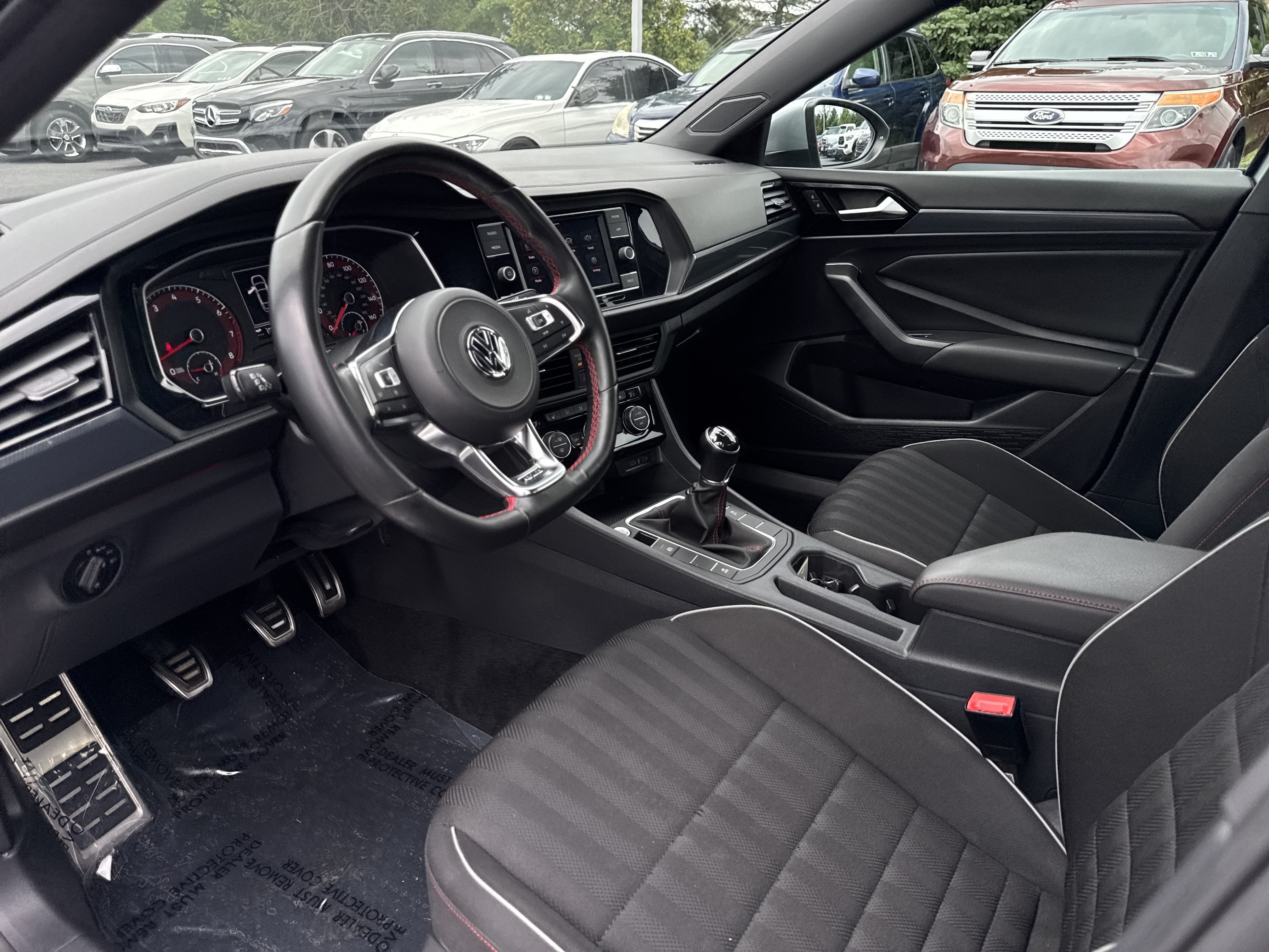 Used 2020 Volkswagen Jetta GLI FWD image 4