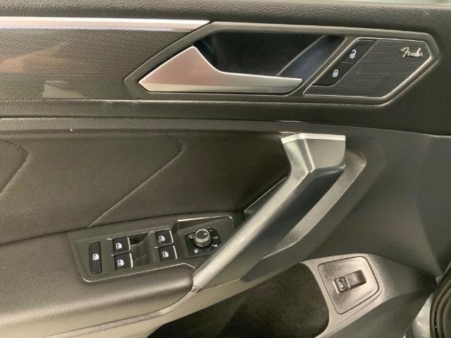 Used 2019 Volkswagen Tiguan SEL Premium image 29