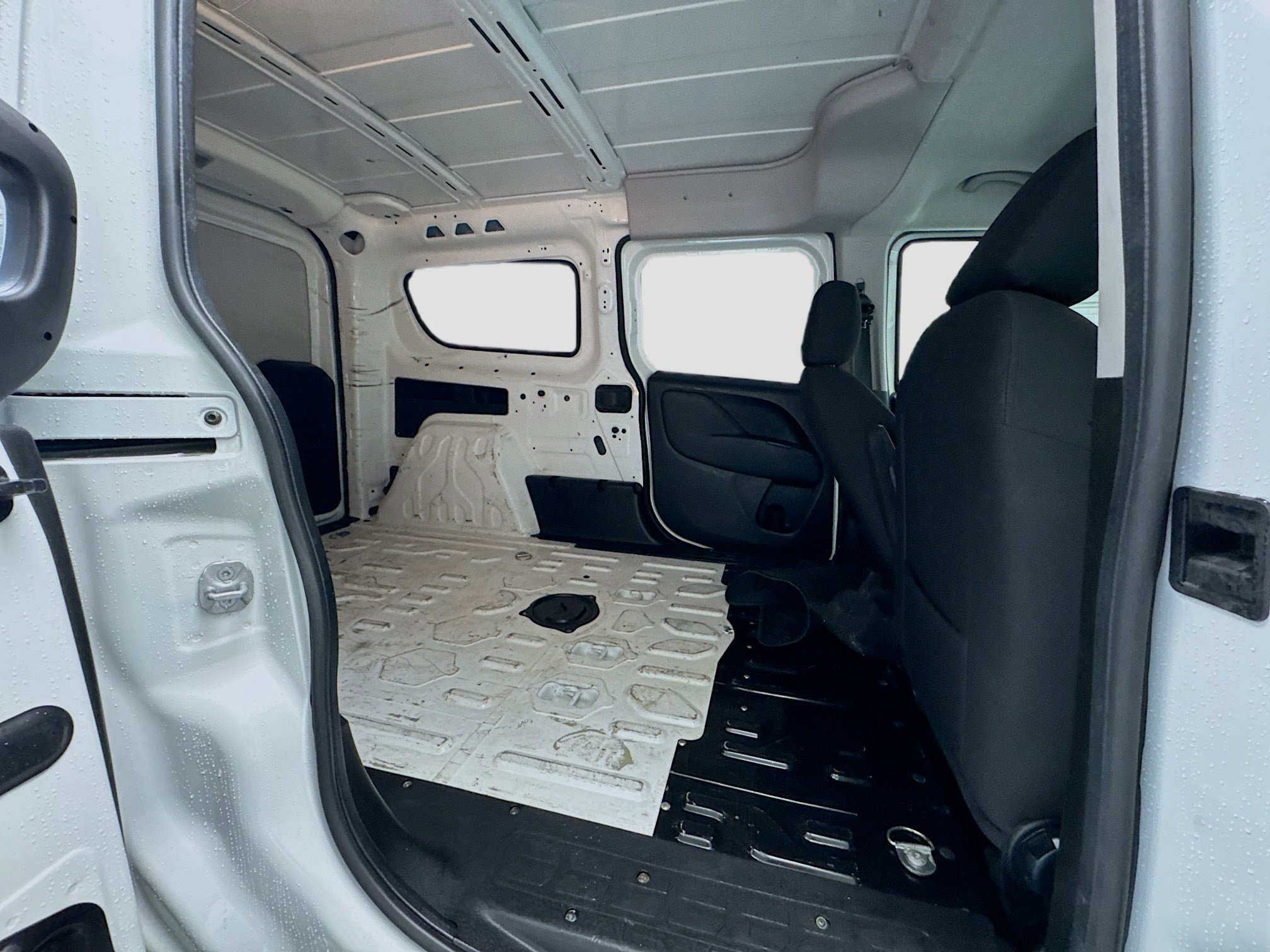 Used 2022 RAM ProMaster City Tradesman FWD image 16