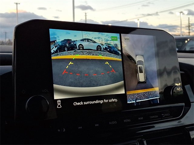 Used 2022 Nissan Pathfinder SL w/ SL Black Package image 24