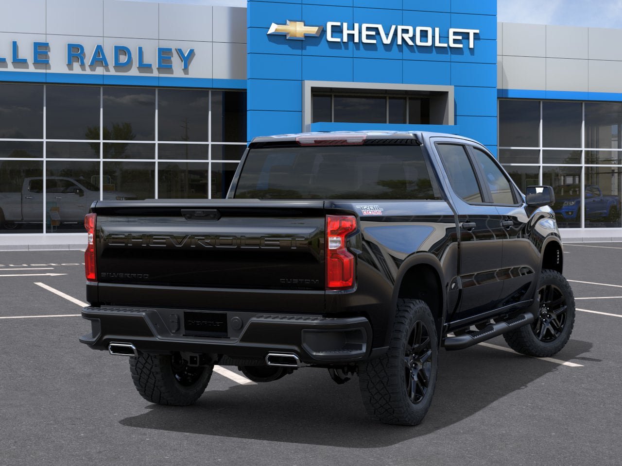 New 2026 Chevrolet Silverado 1500 Custom Trail Boss w/ LPO, Dark Essentials Package AWD/4WD image 4
