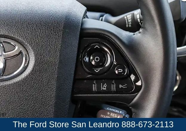 Used 2021 Toyota Prius Prime XLE image 16