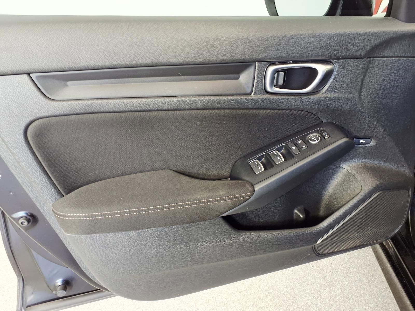 Used 2023 Honda Civic LX image 14