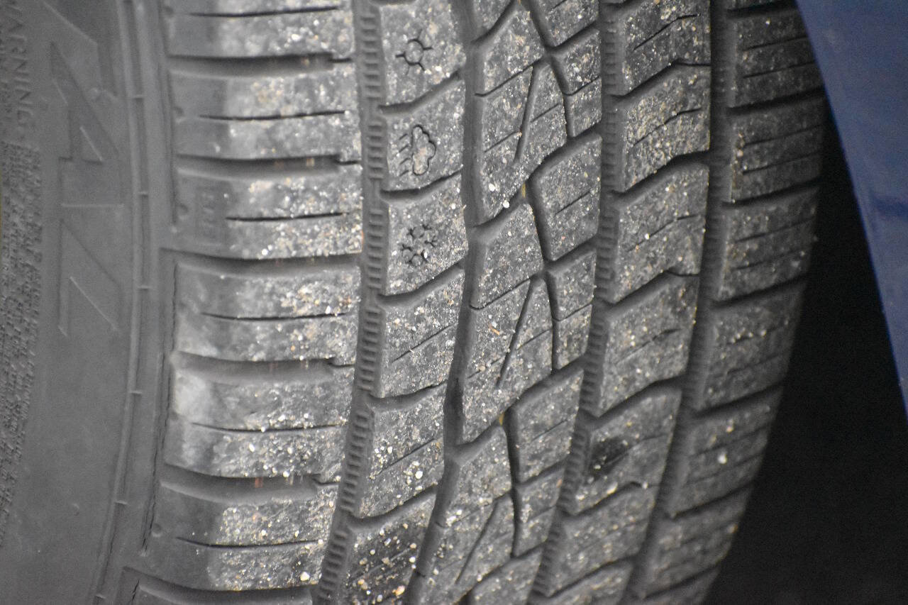 Used 2012 Ford Mustang GT w/ Brembo Brake Pkg RWD image 27