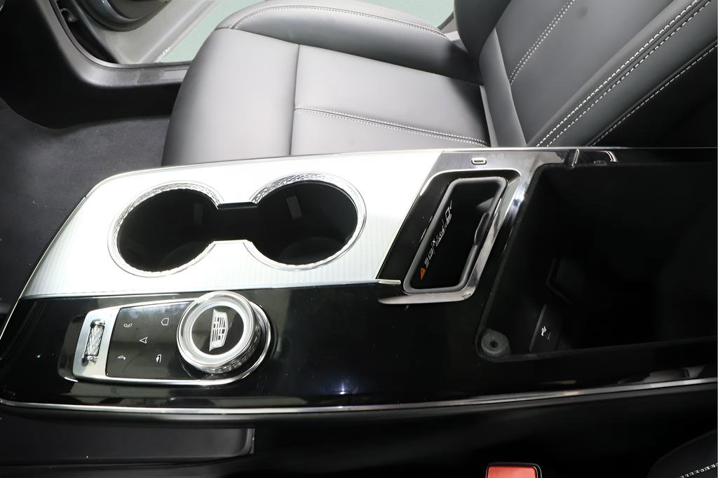 Used 2024 Cadillac Lyriq Tech image 17