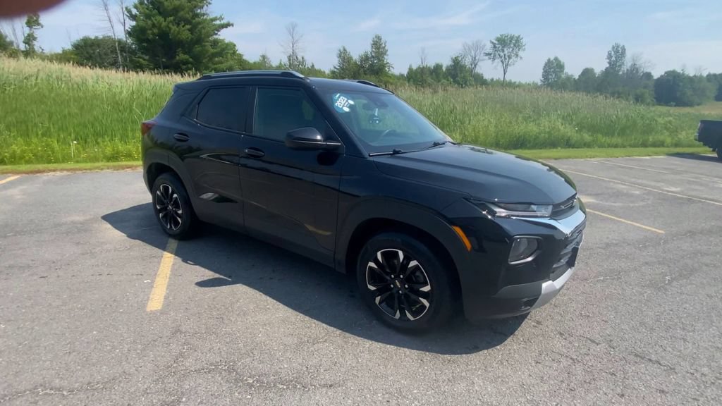 Certified 2023 Chevrolet TrailBlazer LT FWD image 2