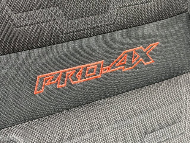 Used 2023 Nissan Frontier PRO-4X w/ Pro Convenience Package image 18