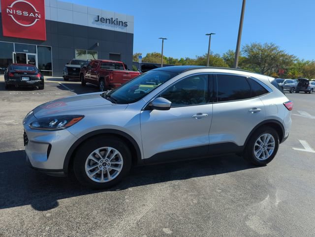 Used 2020 Ford Escape SE image 13