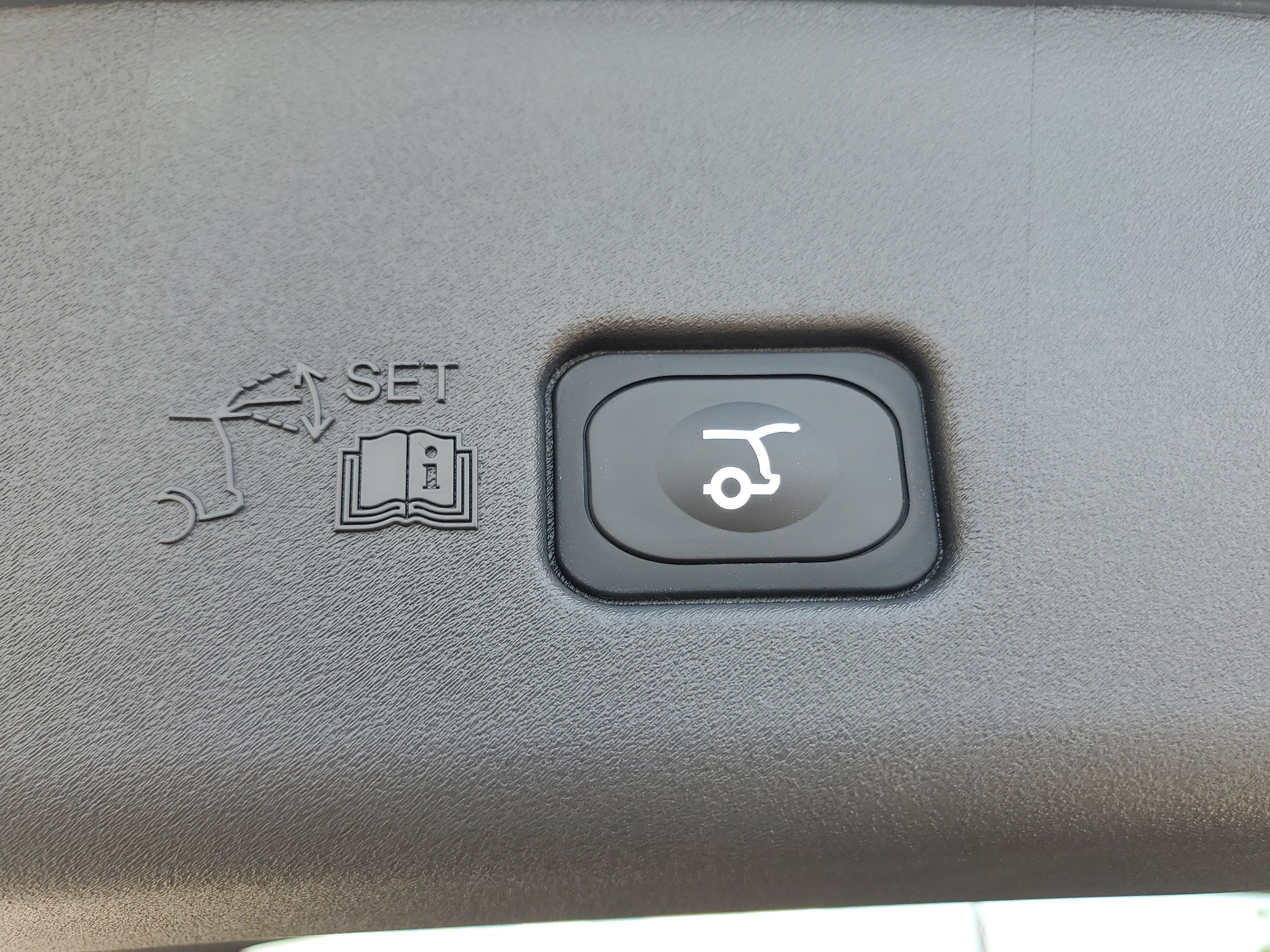 New 2026 Lincoln Nautilus Reserve AWD/4WD image 36