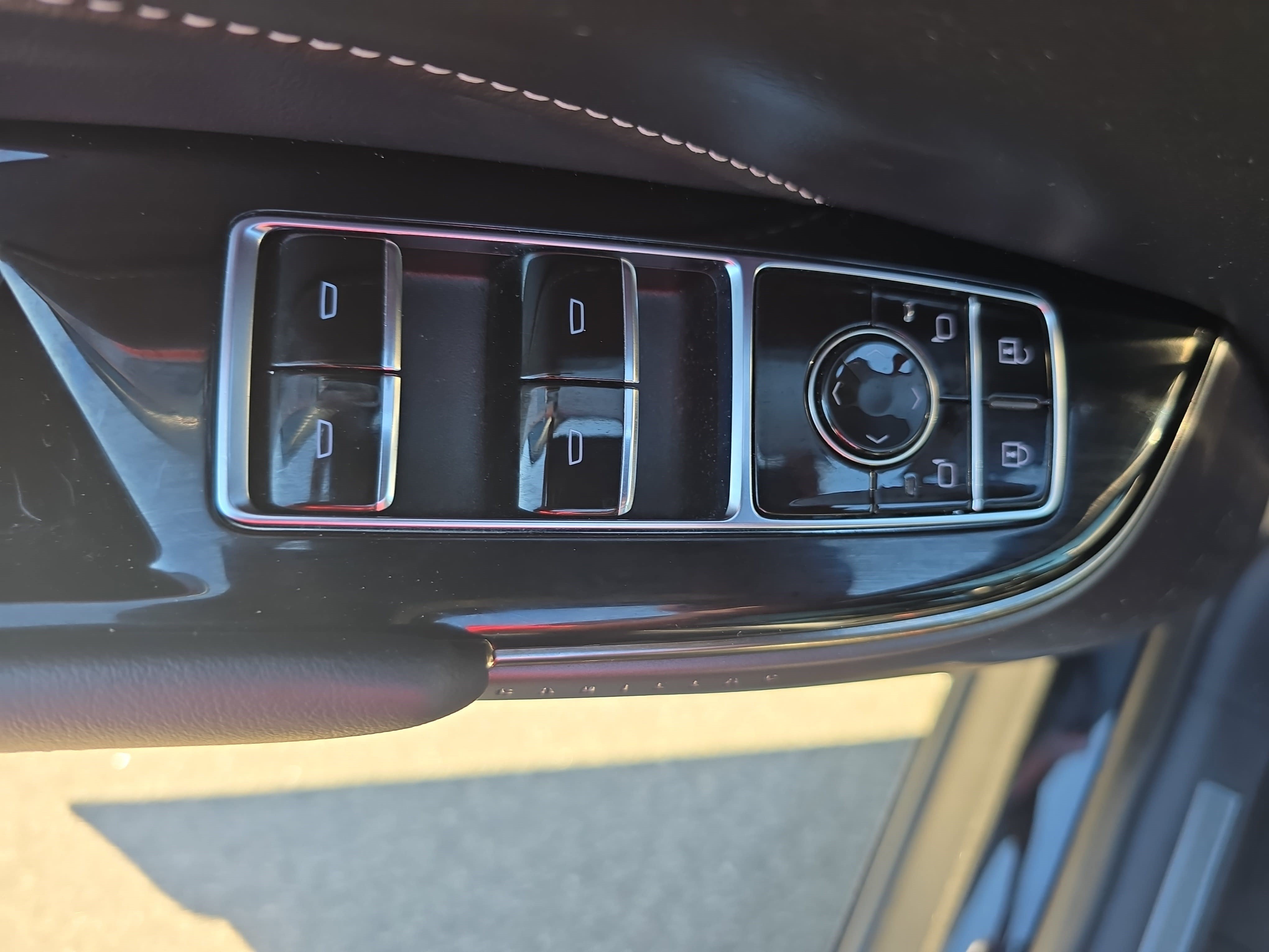 Certified 2024 Cadillac Lyriq Tech RWD image 27