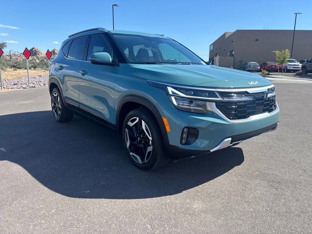 Used 2024 Kia Seltos SX w/ SX Sunroof Package AWD/4WD image 3