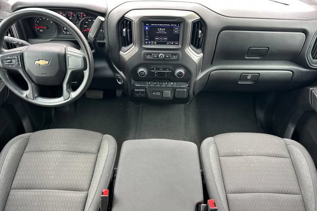Used 2025 Chevrolet Silverado 2500 Custom w/ Custom Convenience Package AWD/4WD image 15
