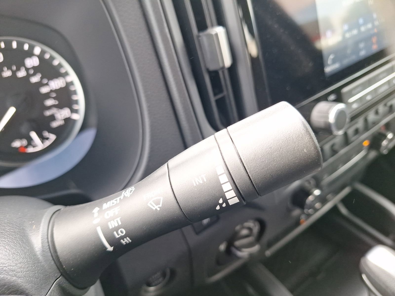 Used 2025 Nissan Frontier S image 23