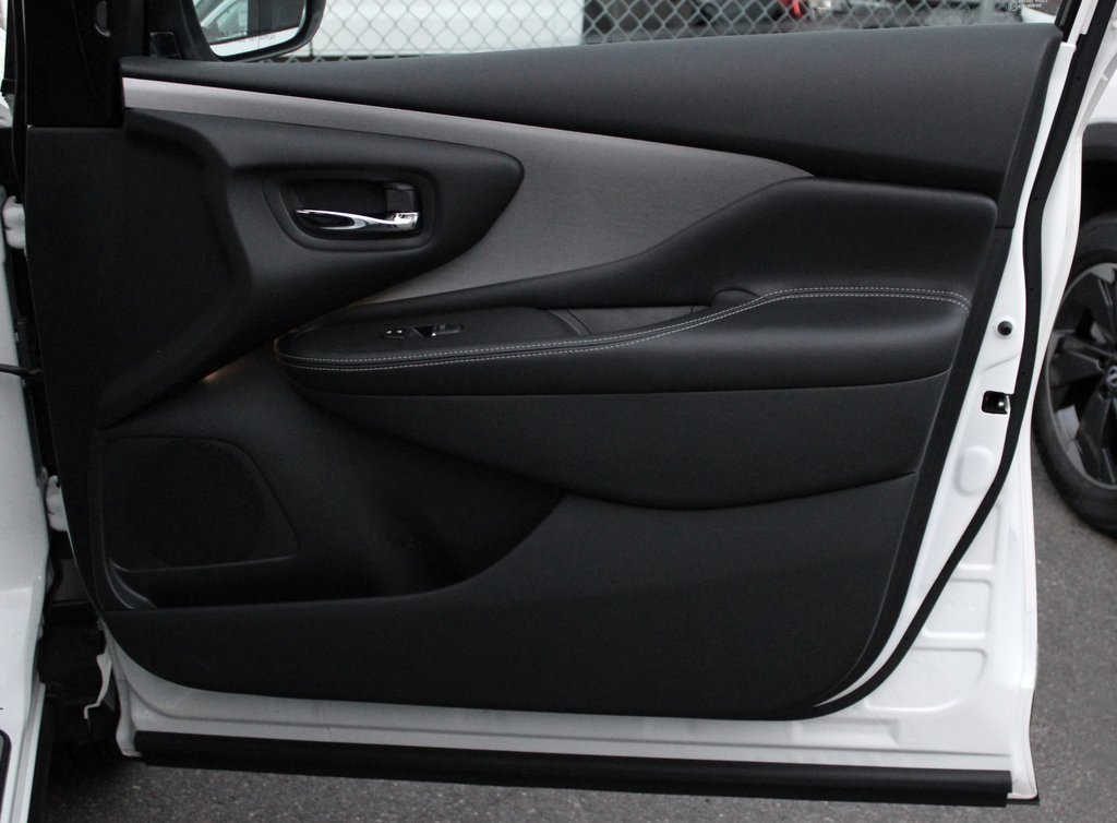 Certified 2024 Nissan Murano SL image 18