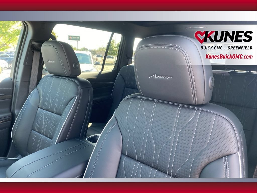 New 2026 Buick Enclave Avenir w/ Super Cruise Package FWD image 18