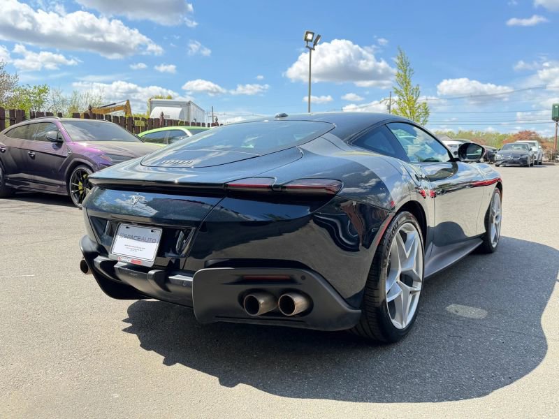 Used 2024 Ferrari Roma RWD image 6