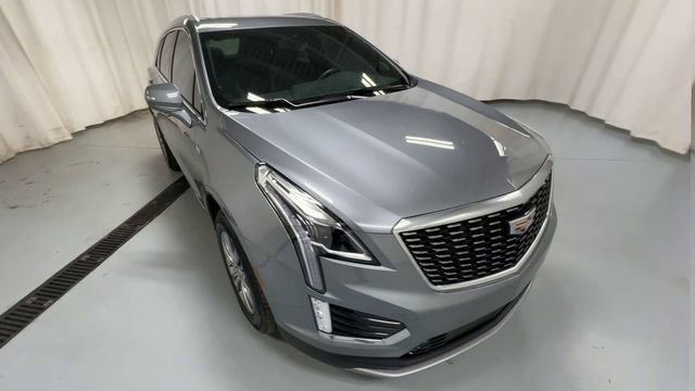 Certified 2023 Cadillac XT5 Premium Luxury w/ LPO, Floor Liner Package image 3