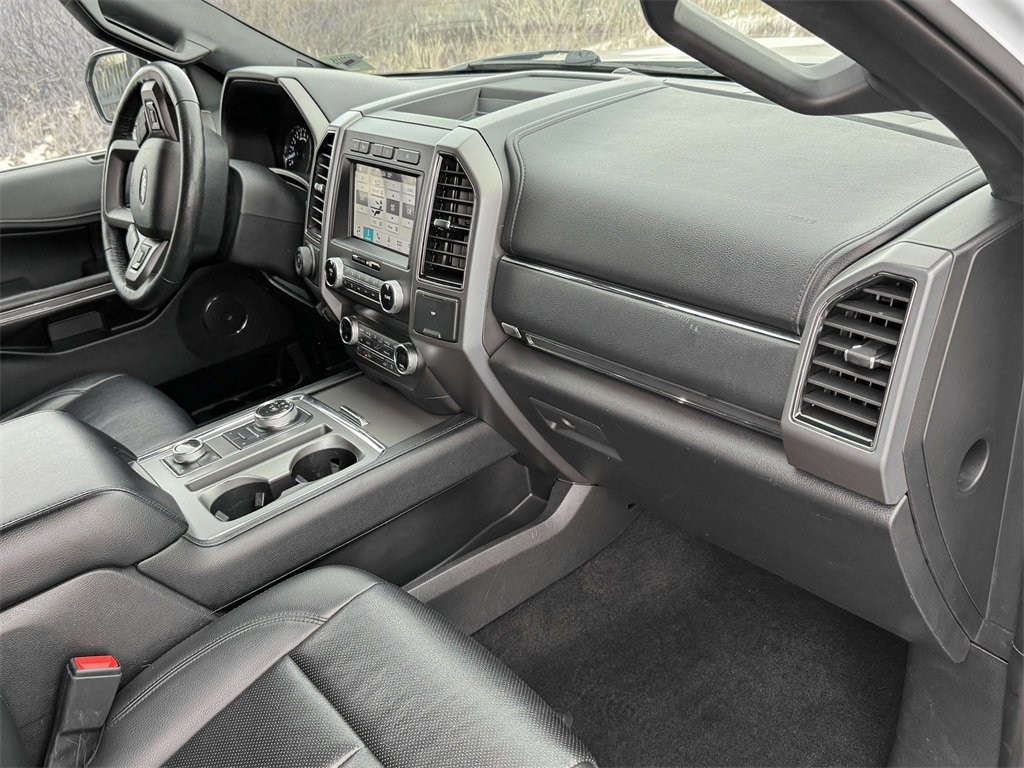 Used 2019 Ford Expedition XLT w/ Equipment Group 202A image 29
