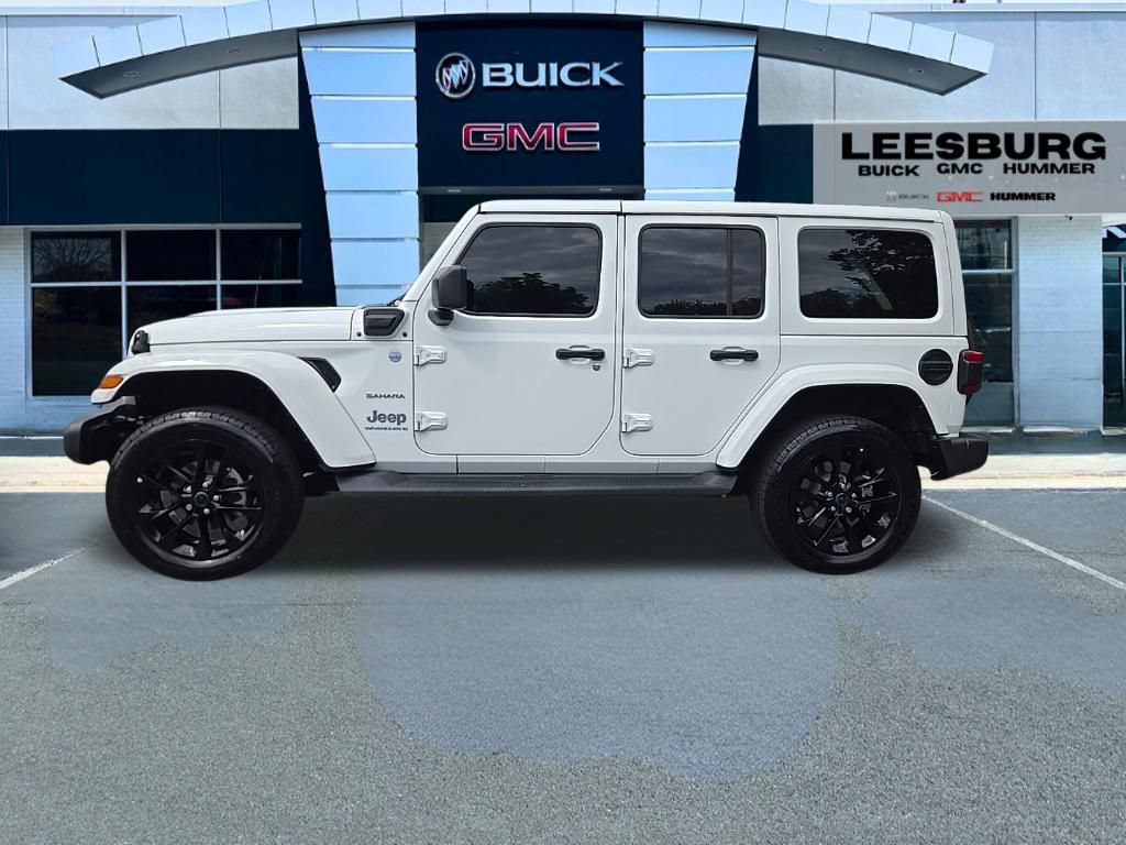 Used 2024 Jeep Wrangler Unlimited Sahara AWD/4WD image 4
