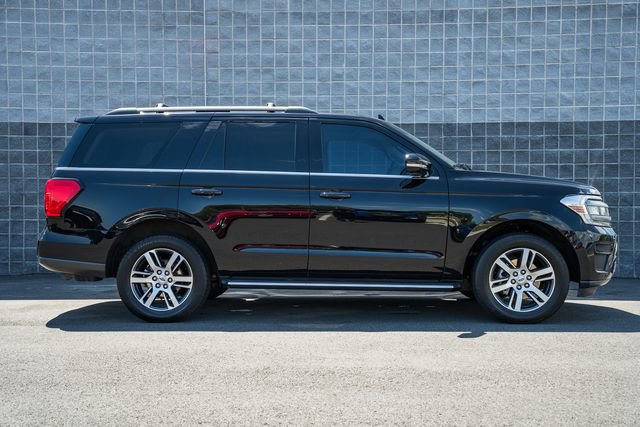 Used 2023 Ford Expedition XLT AWD/4WD image 4