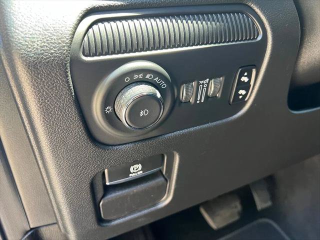 Certified 2024 Jeep Wagoneer L Series III w/ Flexible Seating Group AWD/4WD image 15