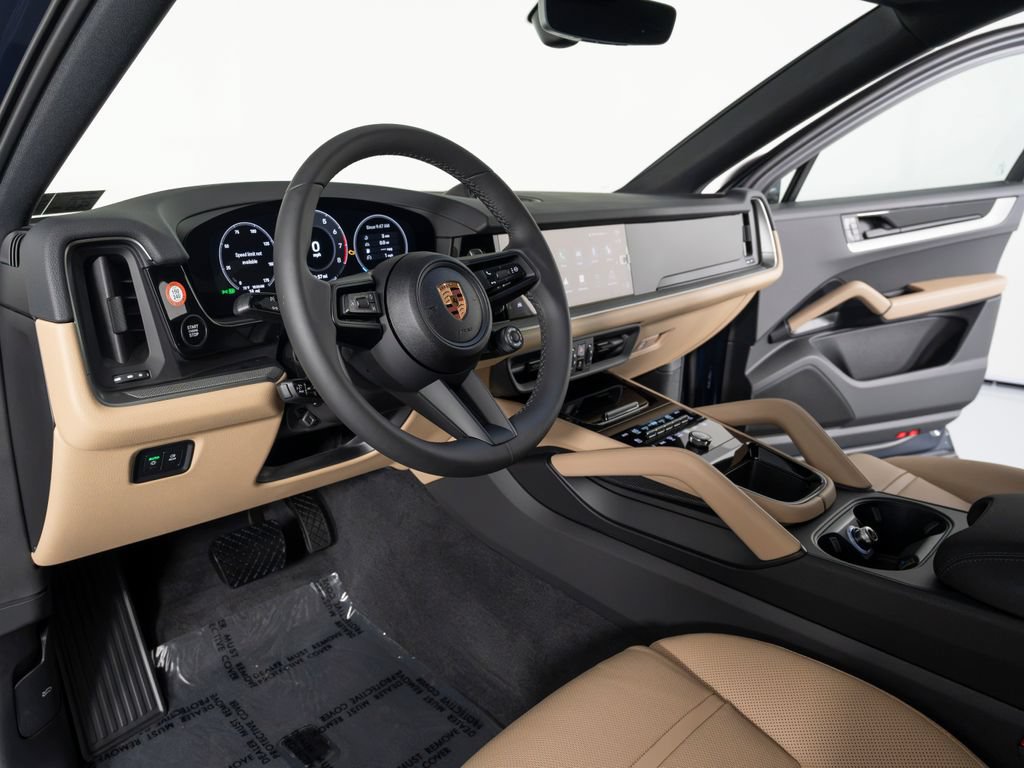 New 2026 Porsche Cayenne Coupe AWD/4WD image 4
