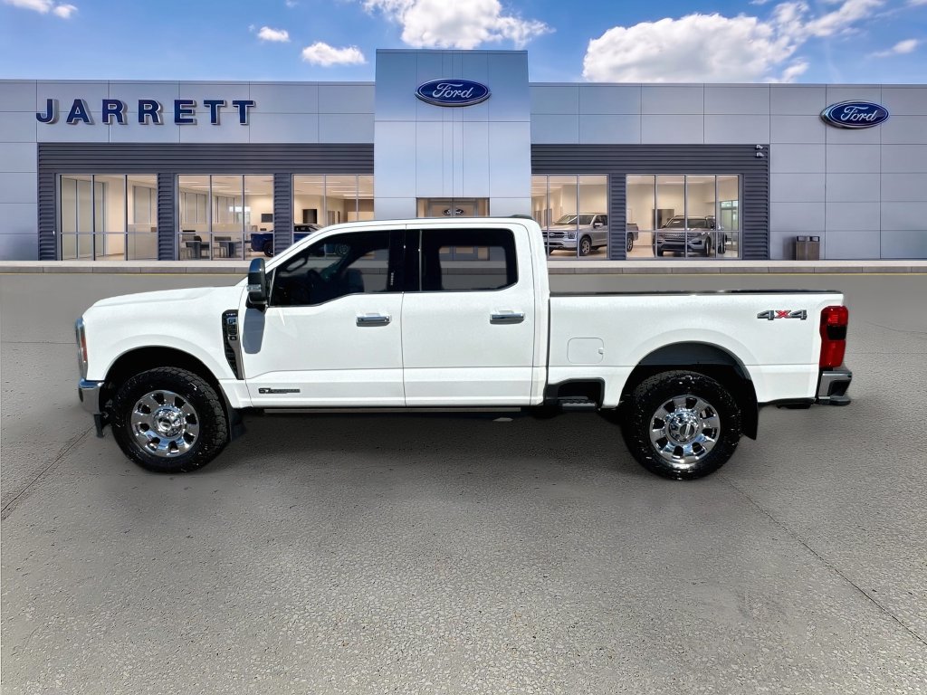 Used 2023 Ford F350 Lariat w/ Lariat Ultimate Package AWD/4WD image 4