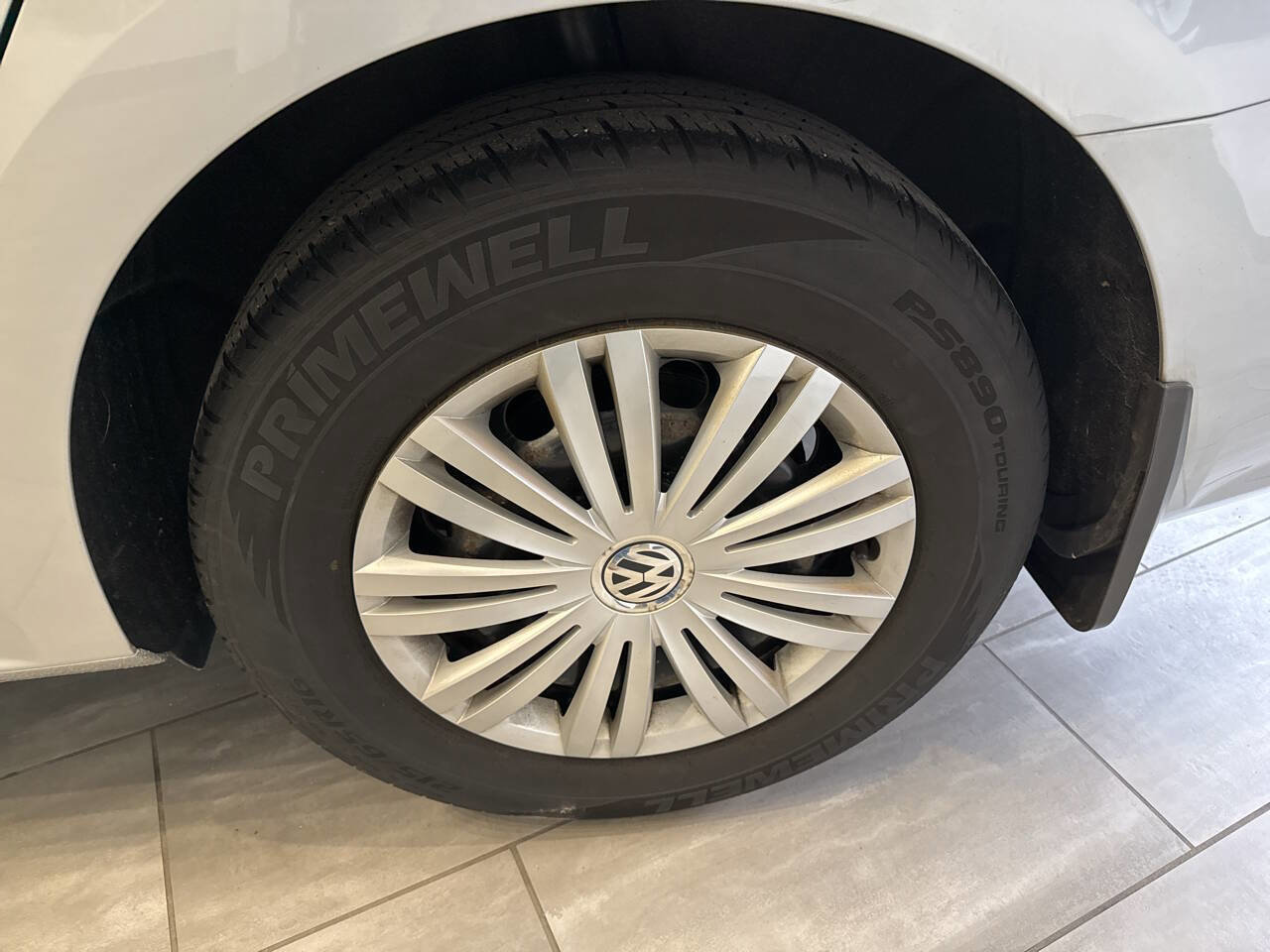 Used 2015 Volkswagen Passat 1.8T S FWD image 39