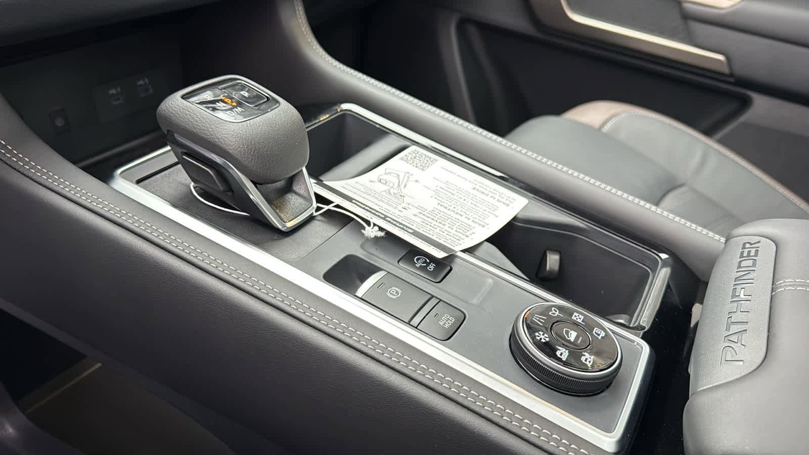 New 2025 Nissan Pathfinder Platinum w/ Cargo Package image 26