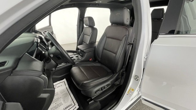 Used 2024 Chevrolet Traverse High Country image 33