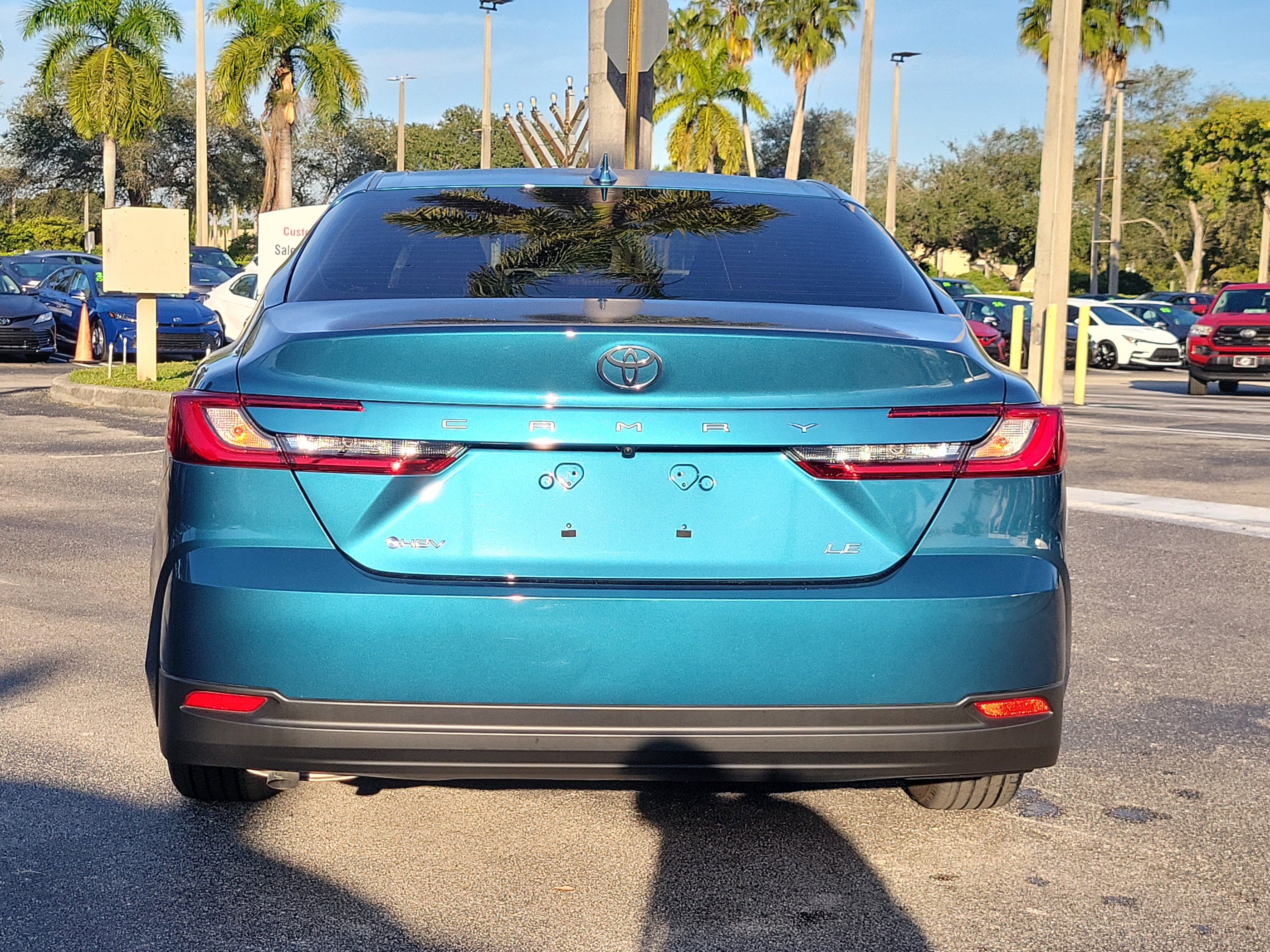 Used 2025 Toyota Camry LE image 6