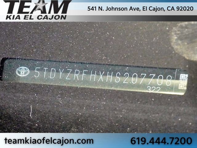 Used 2017 Toyota Highlander Limited Platinum image 36