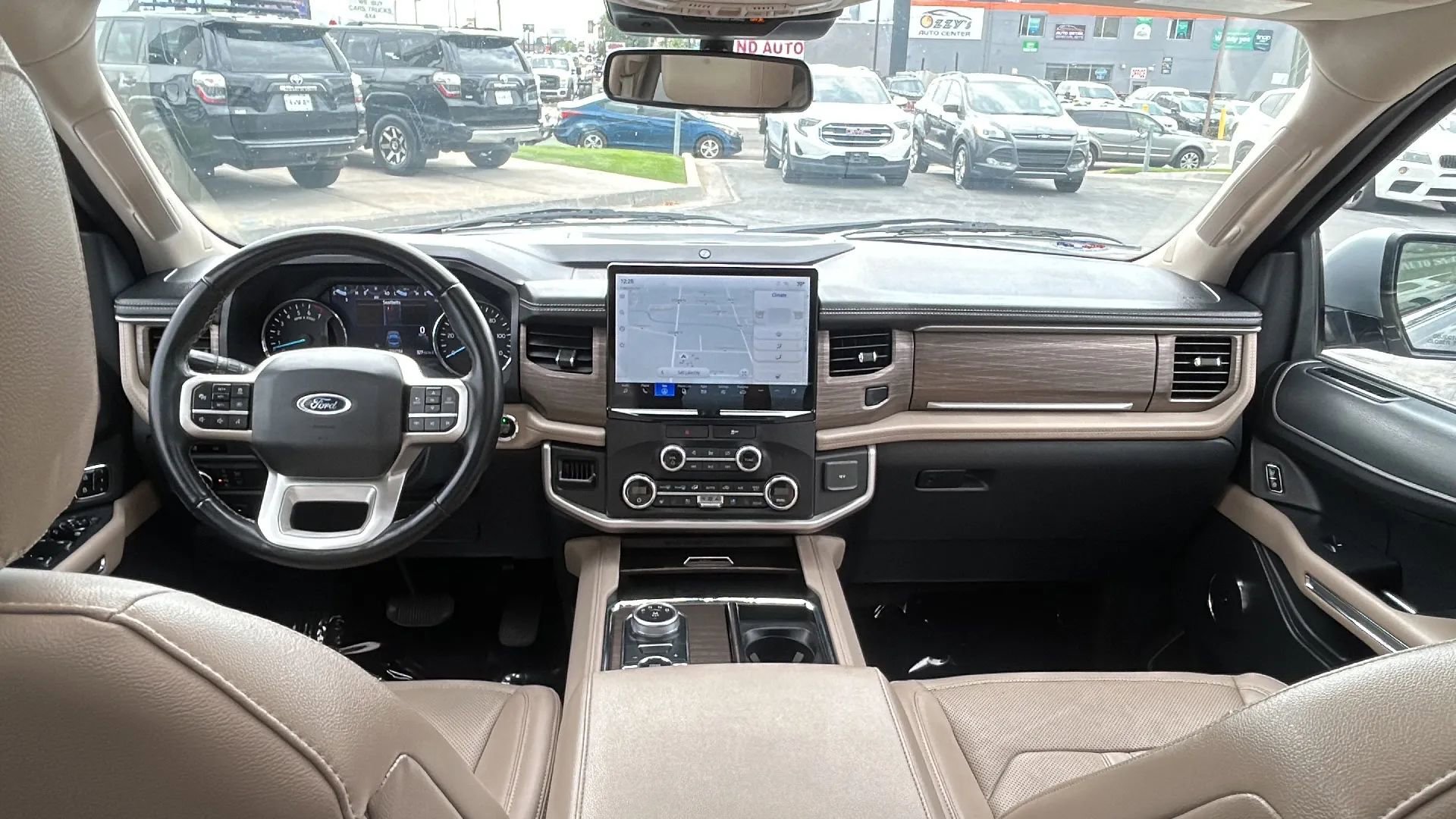 Used 2023 Ford Expedition Limited image 35