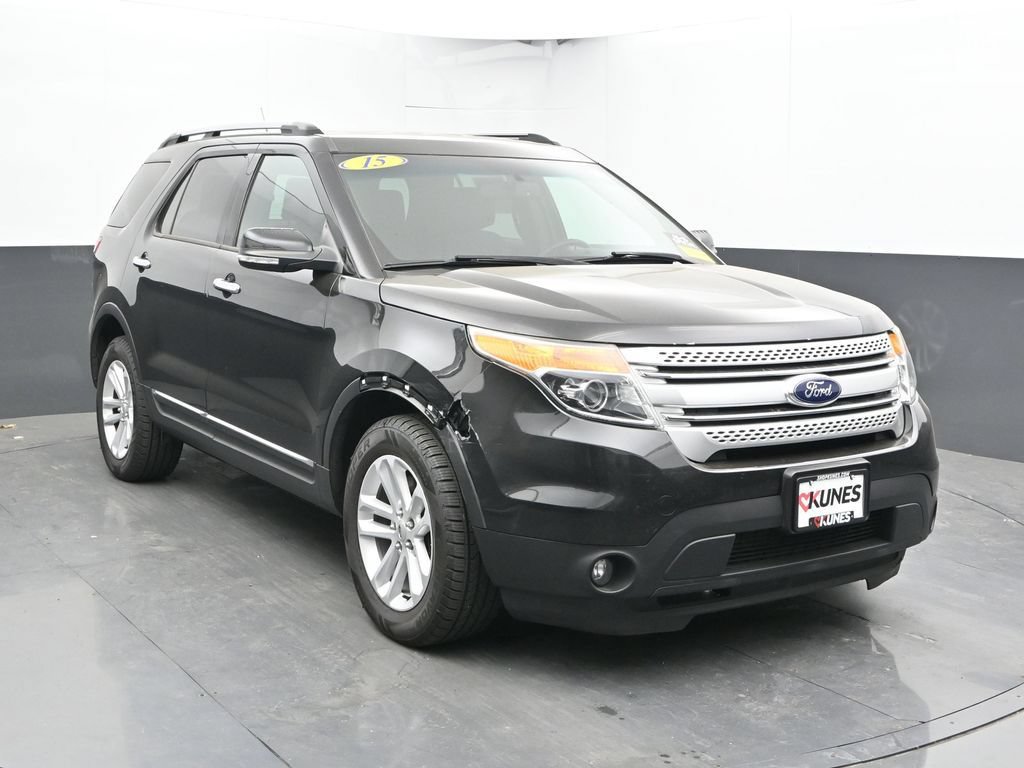 Used 2015 Ford Explorer XLT w/ Equipment Group 201B FWD image 6