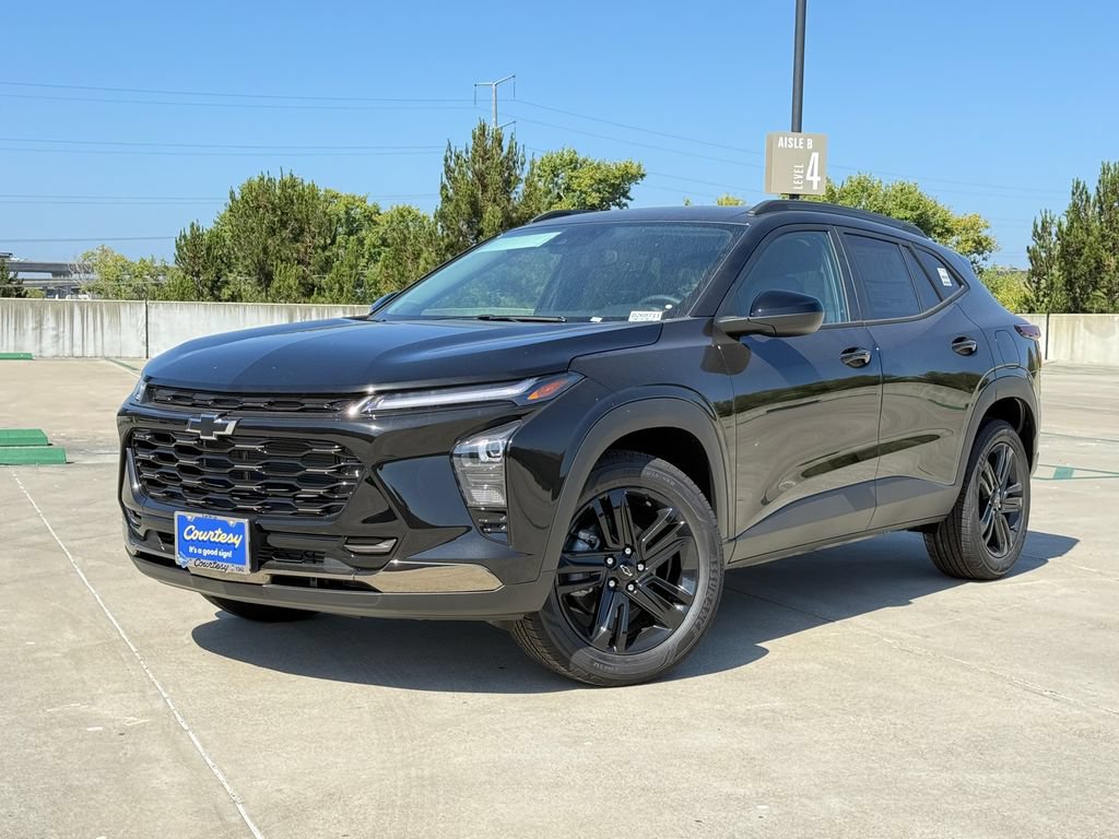 New 2026 Chevrolet Trax ACTIV w/ Driver Confidence Package FWD image 2