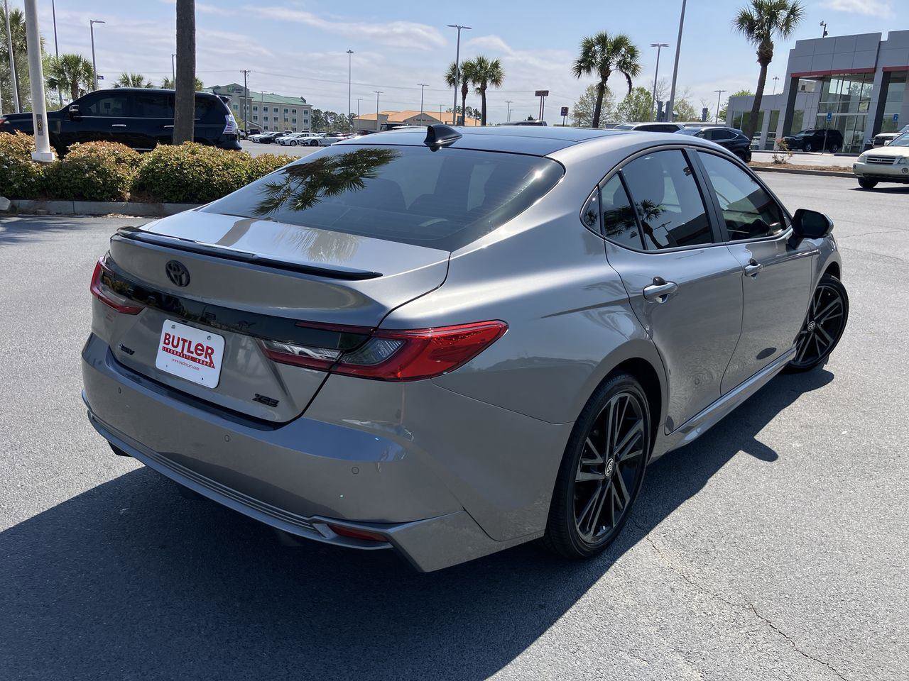 Used 2025 Toyota Camry XSE w/ Premium Plus Package image 5