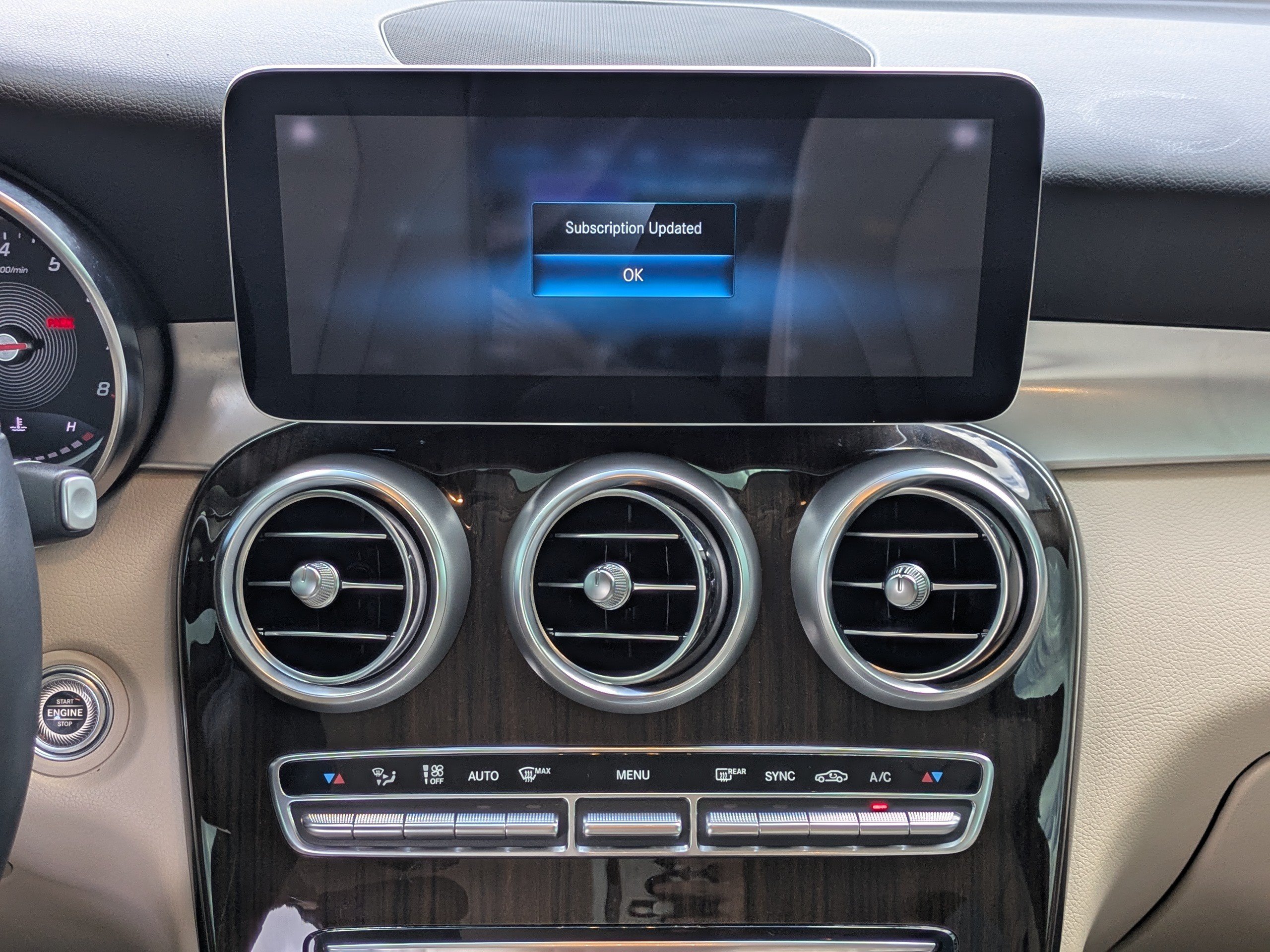 Used 2022 Mercedes-Benz GLC 300 image 17