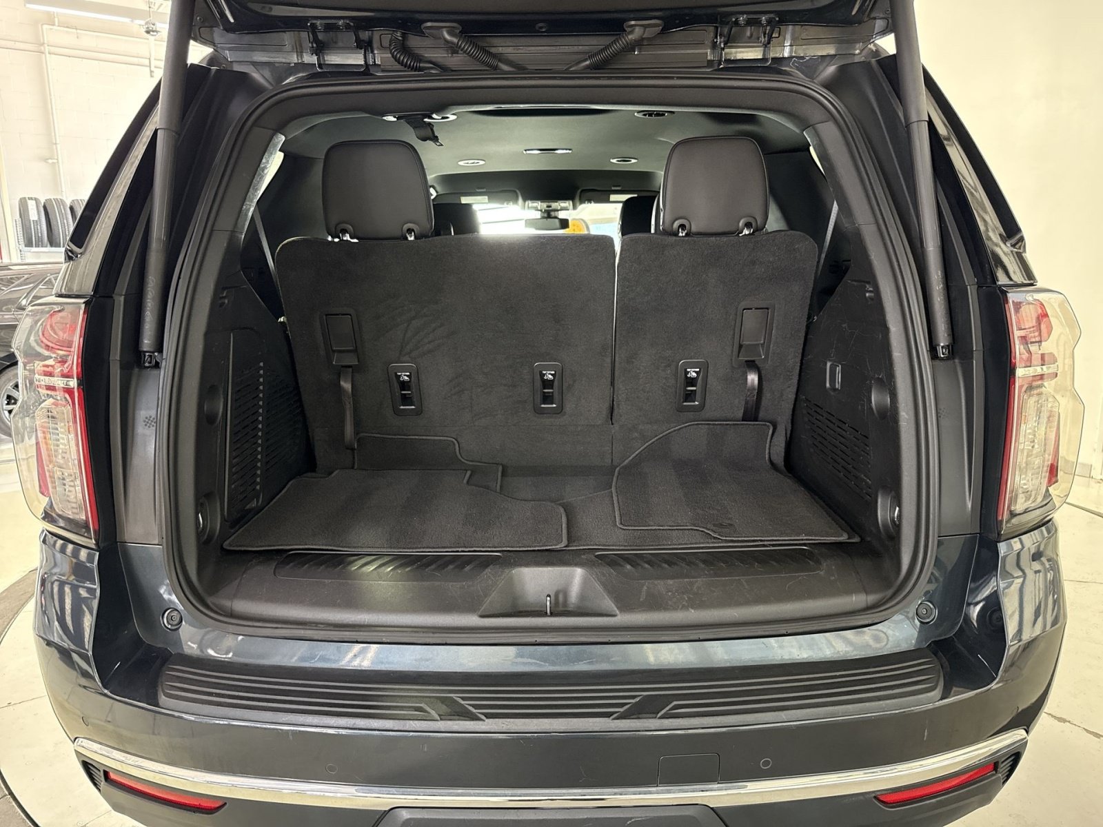 Used 2022 Chevrolet Tahoe LT AWD/4WD image 27