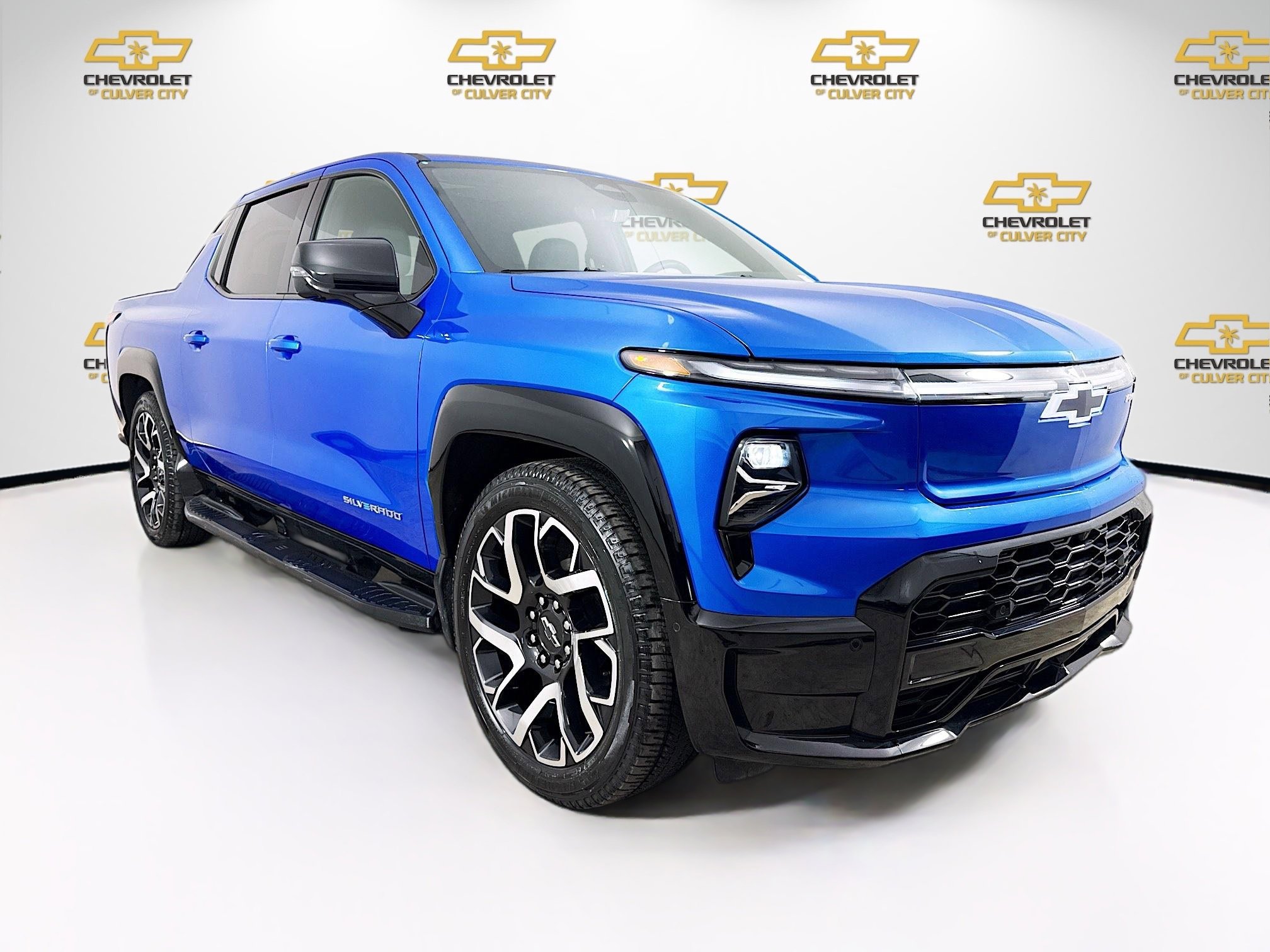 Used 2025 Chevrolet Silverado EV RST