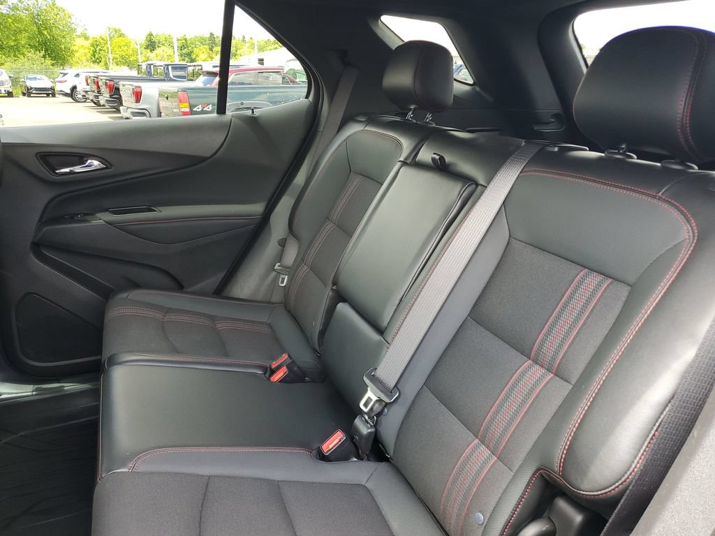 Used 2023 Chevrolet Equinox RS w/ LPO, Floor Liner Package AWD/4WD image 26