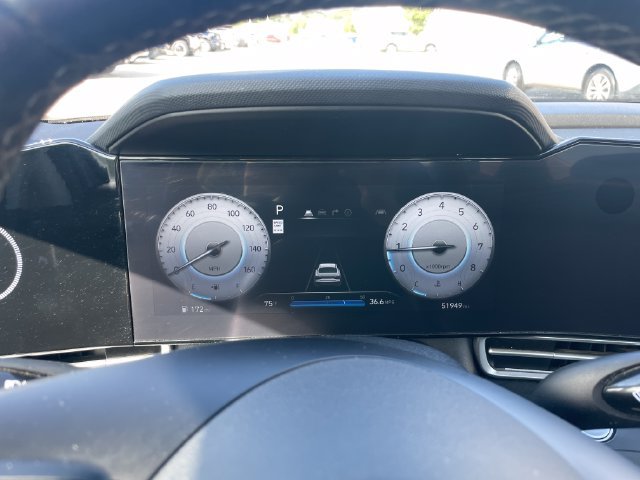 Used 2025 Hyundai Elantra SEL FWD image 9